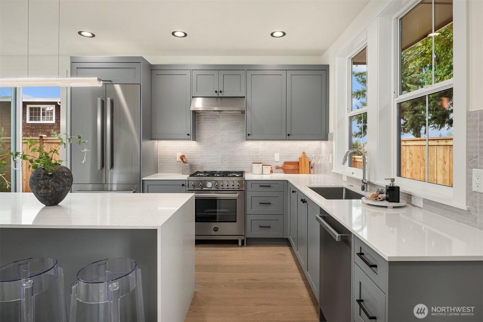 1919 3rd Street , Kirkland, WA 98033