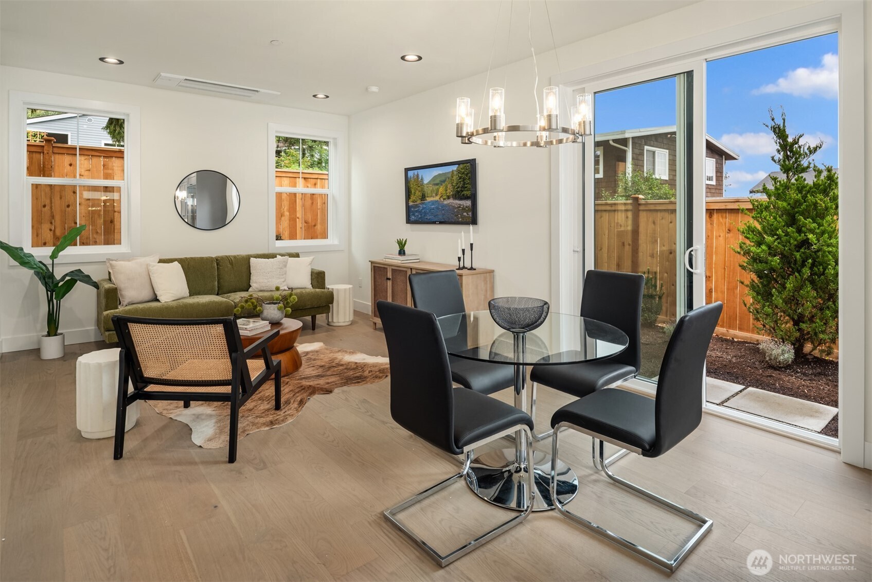 1919 3rd Street , Kirkland, WA 98033