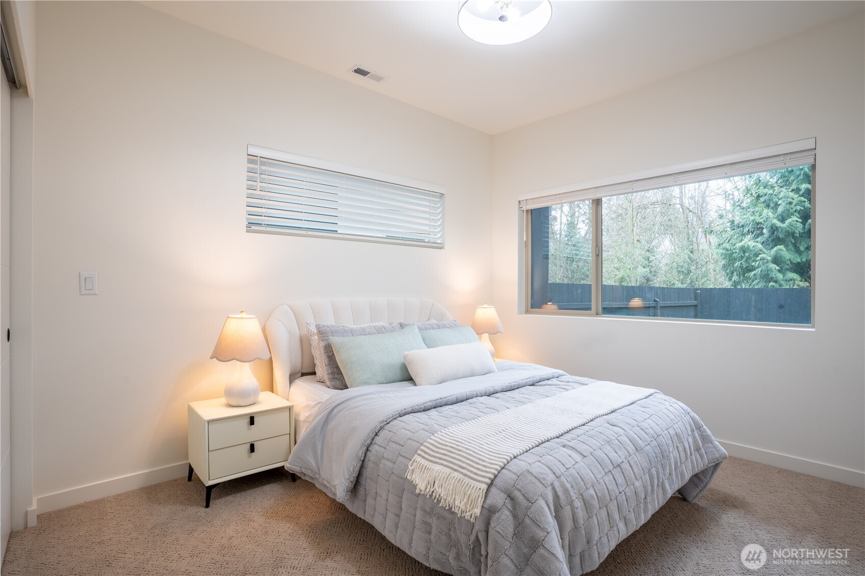 19727 27th Place W #1, Lynnwood, WA 98036