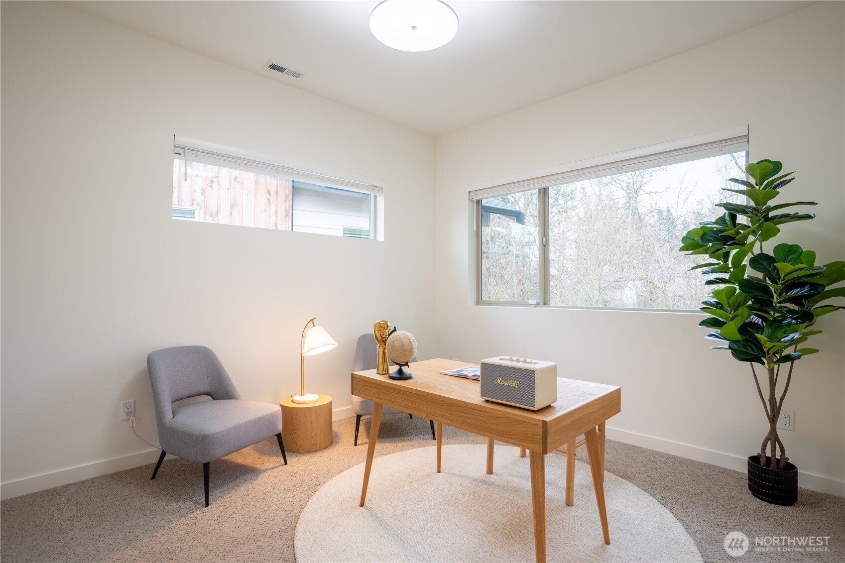 19727 27th Place W #1, Lynnwood, WA 98036