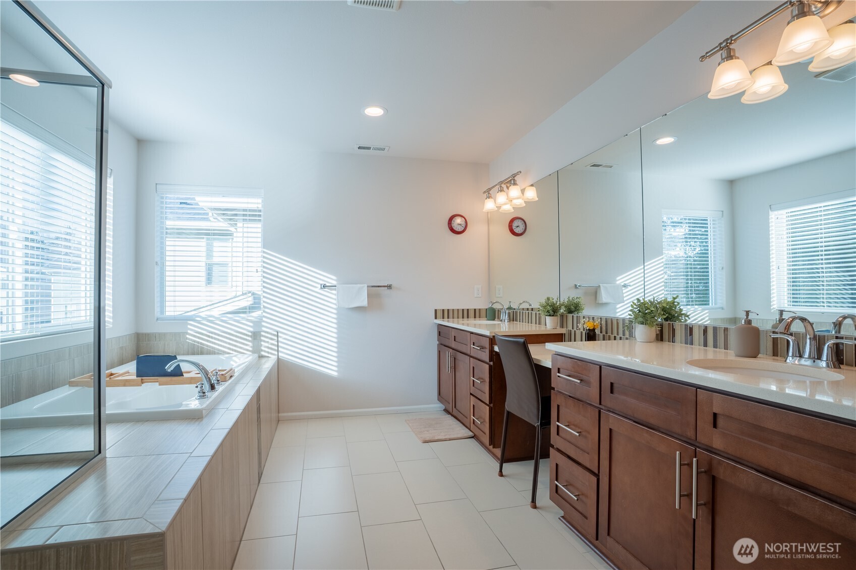 32355 48th Avenue S, Auburn, WA 98001