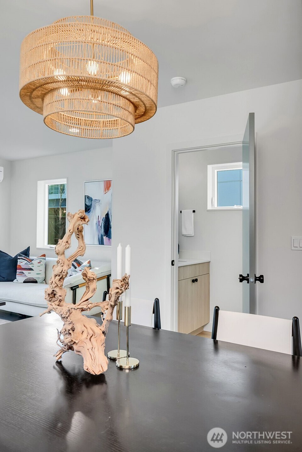 4411 S Holly Street , Seattle, WA 98118