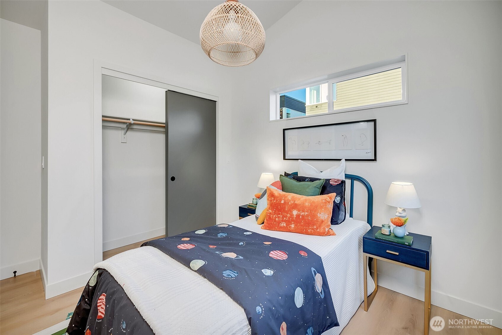 4411 S Holly Street , Seattle, WA 98118