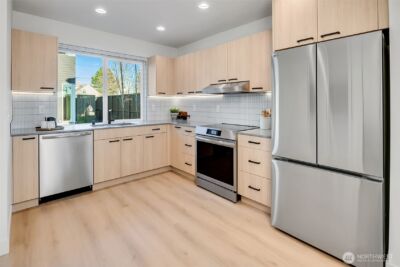 4411 S Holly Street , Seattle, WA 98118 - Photo 9