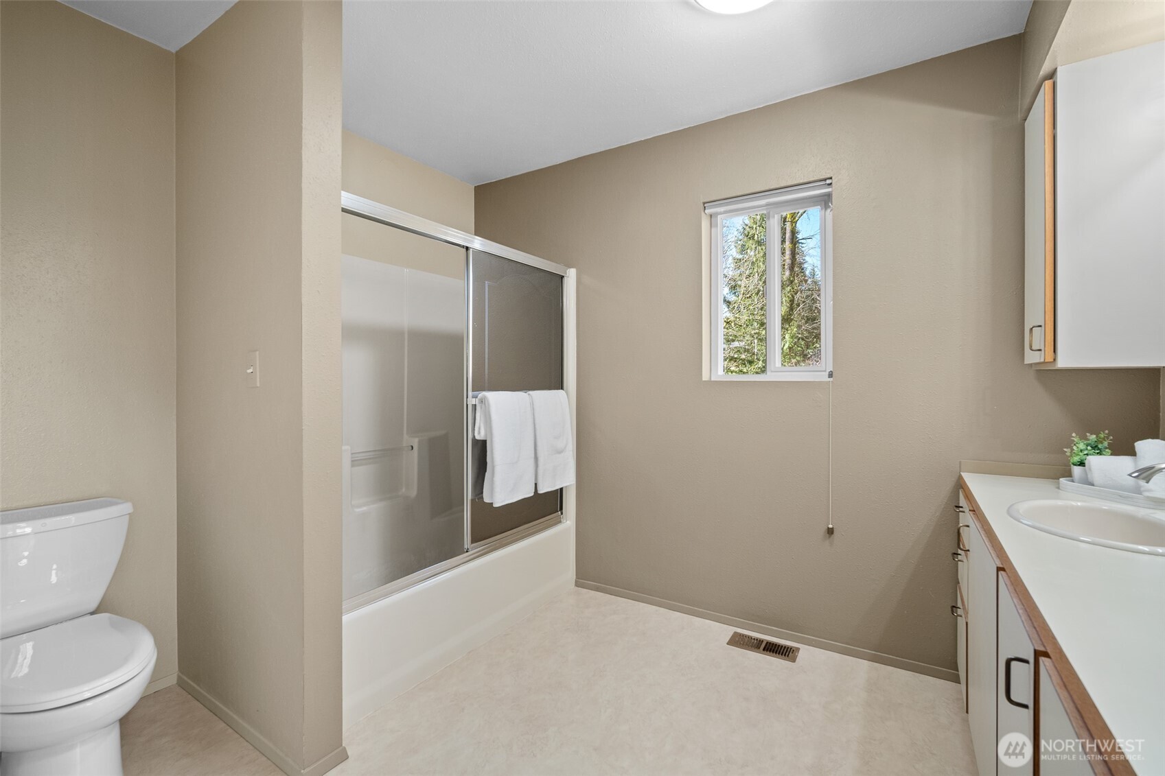 1216 E Clearbrook Drive , Bellingham, WA 98229