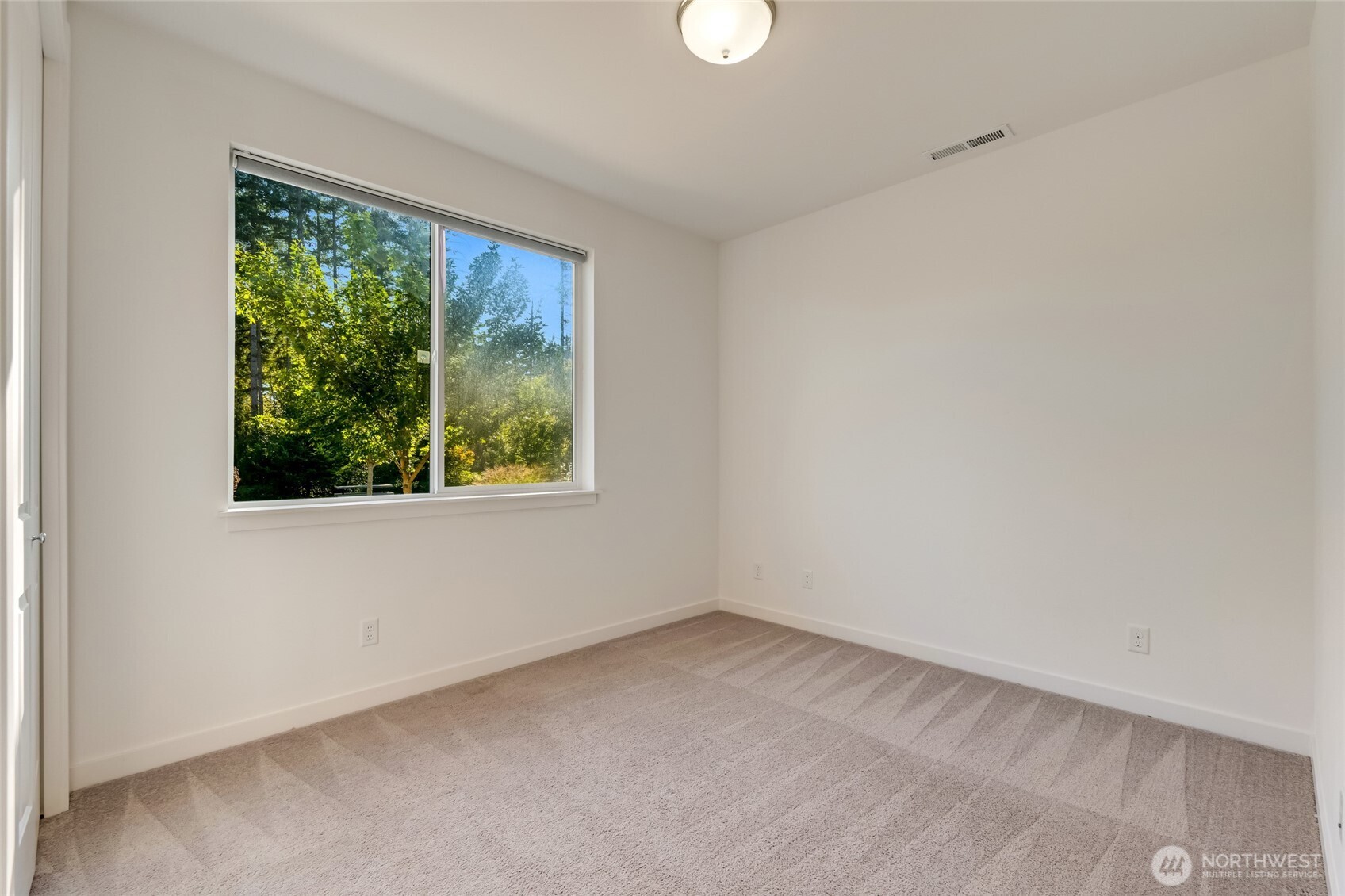 33133 Evergreen Avenue SE, Black Diamond, WA 98010