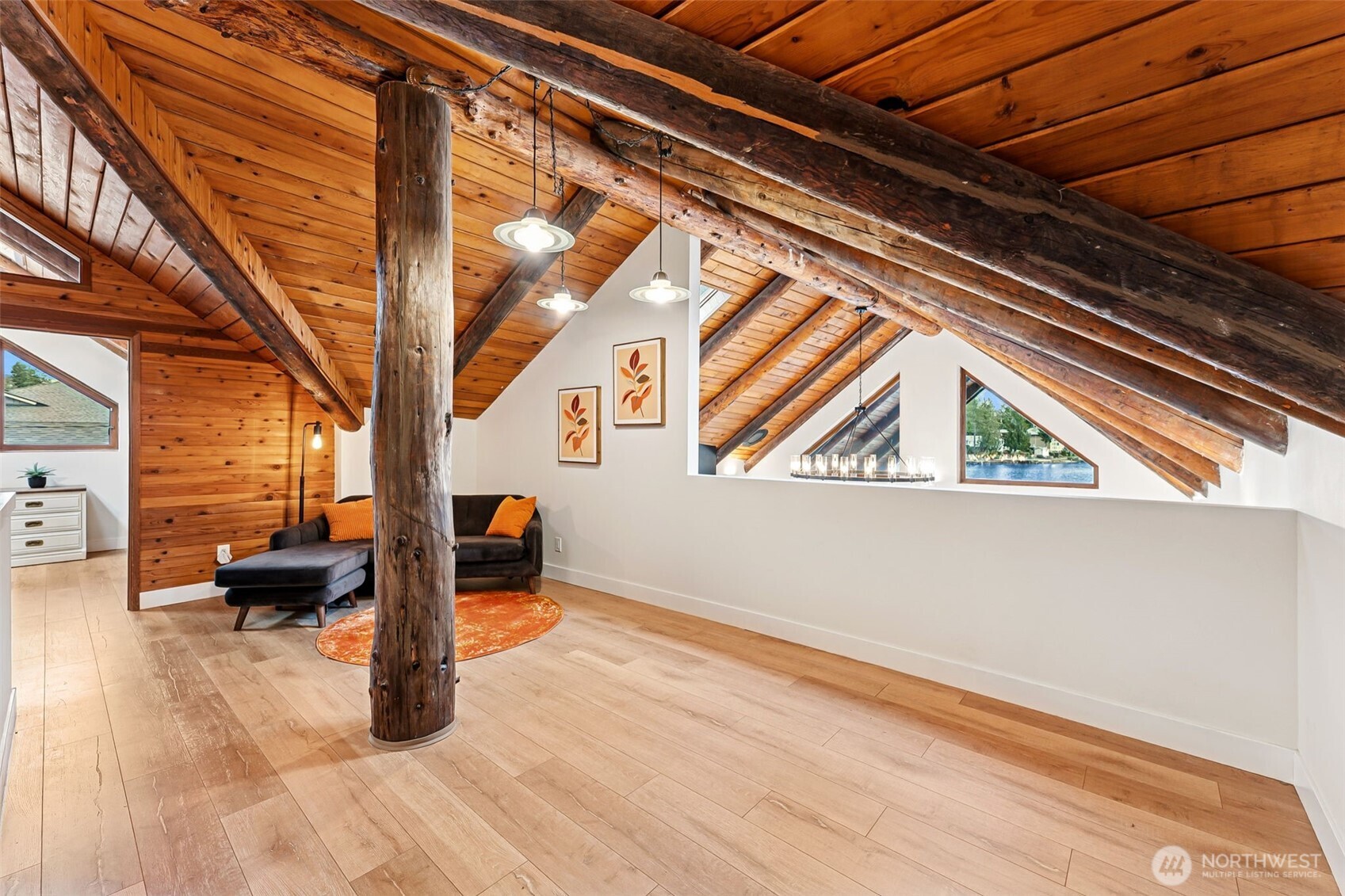 6358 S Island Drive E, Bonney Lake, WA 98391-8683