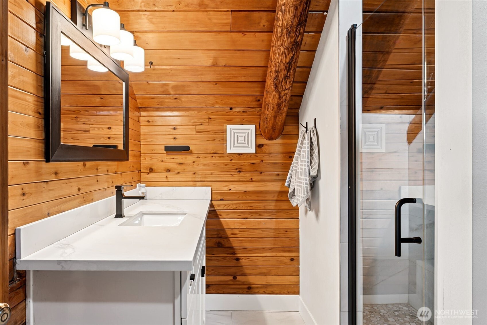 6358 S Island Drive E, Bonney Lake, WA 98391-8683