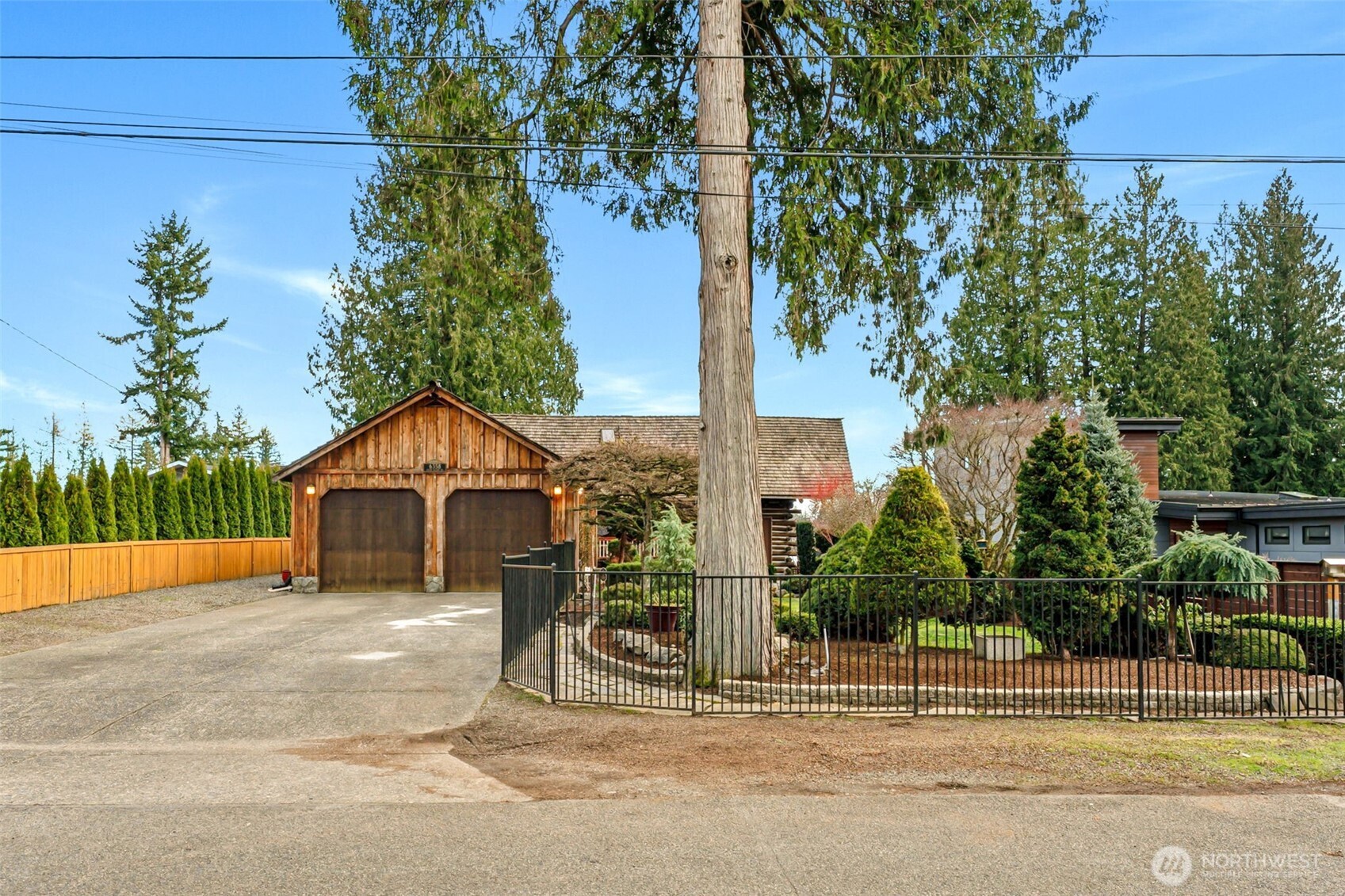 6358 S Island Drive E, Bonney Lake, WA 98391-8683