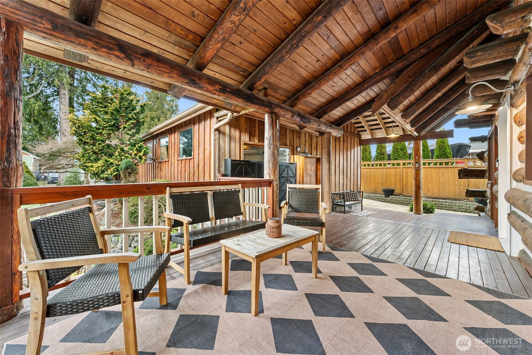 6358 S Island Drive E, Bonney Lake, WA 98391-8683