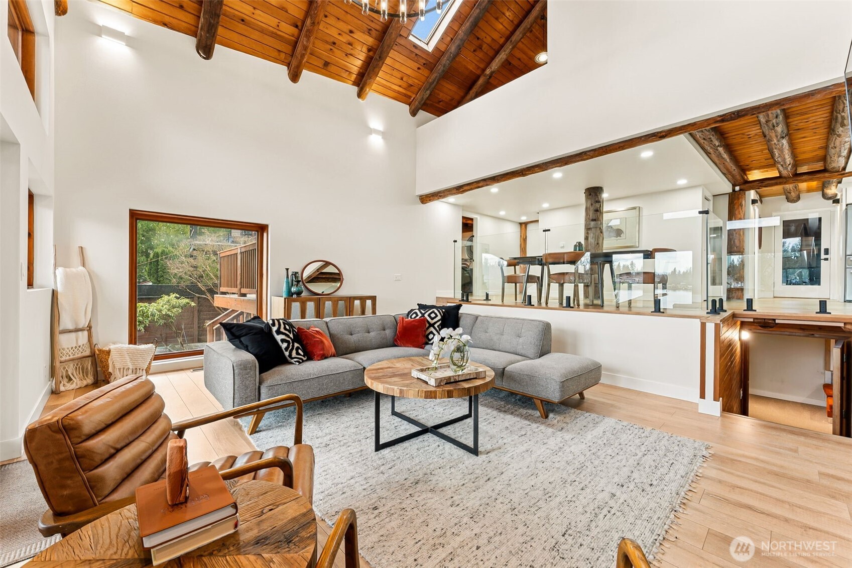 6358 S Island Drive E, Bonney Lake, WA 98391-8683