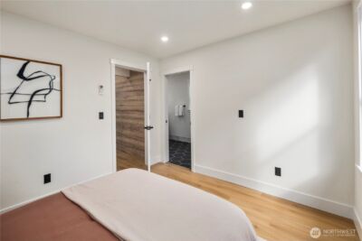 5520 Brooklyn Avenue NE, Seattle, WA 98105 - Photo 12