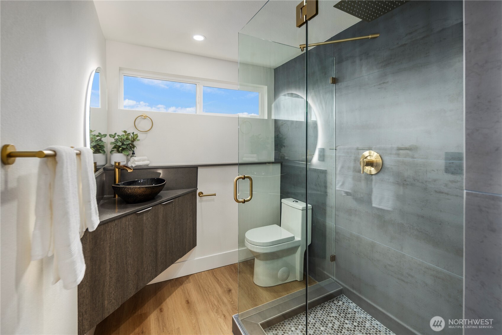 5520 Brooklyn Avenue NE, Seattle, WA 98105