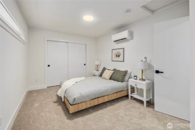 5520 Brooklyn Avenue NE, Seattle, WA 98105 - Photo 21