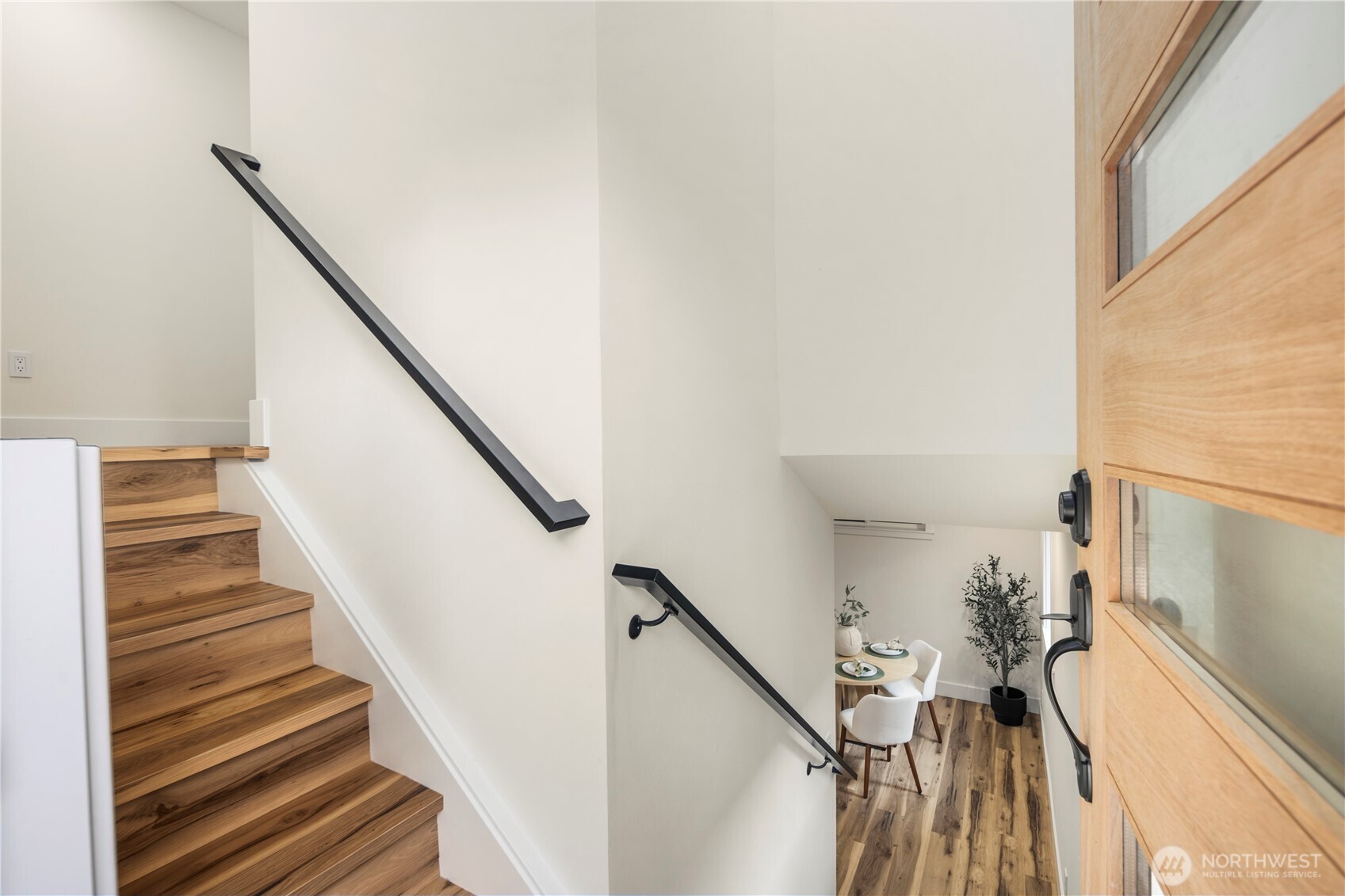 5520 Brooklyn Avenue NE, Seattle, WA 98105