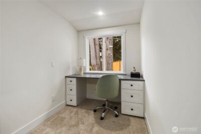 5520 Brooklyn Avenue NE, Seattle, WA 98105 - Photo 31