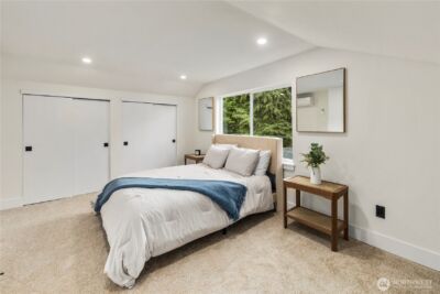 5520 Brooklyn Avenue NE, Seattle, WA 98105 - Photo 8