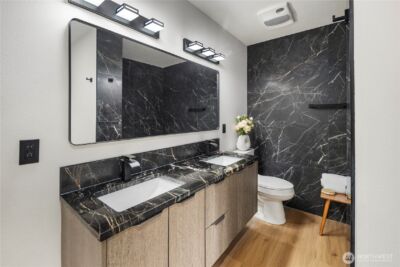 5520 Brooklyn Avenue NE, Seattle, WA 98105 - Photo 9