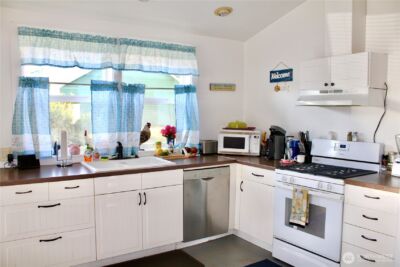 102 N 1st Street , Pacific Beach, WA 98571 - Photo 11