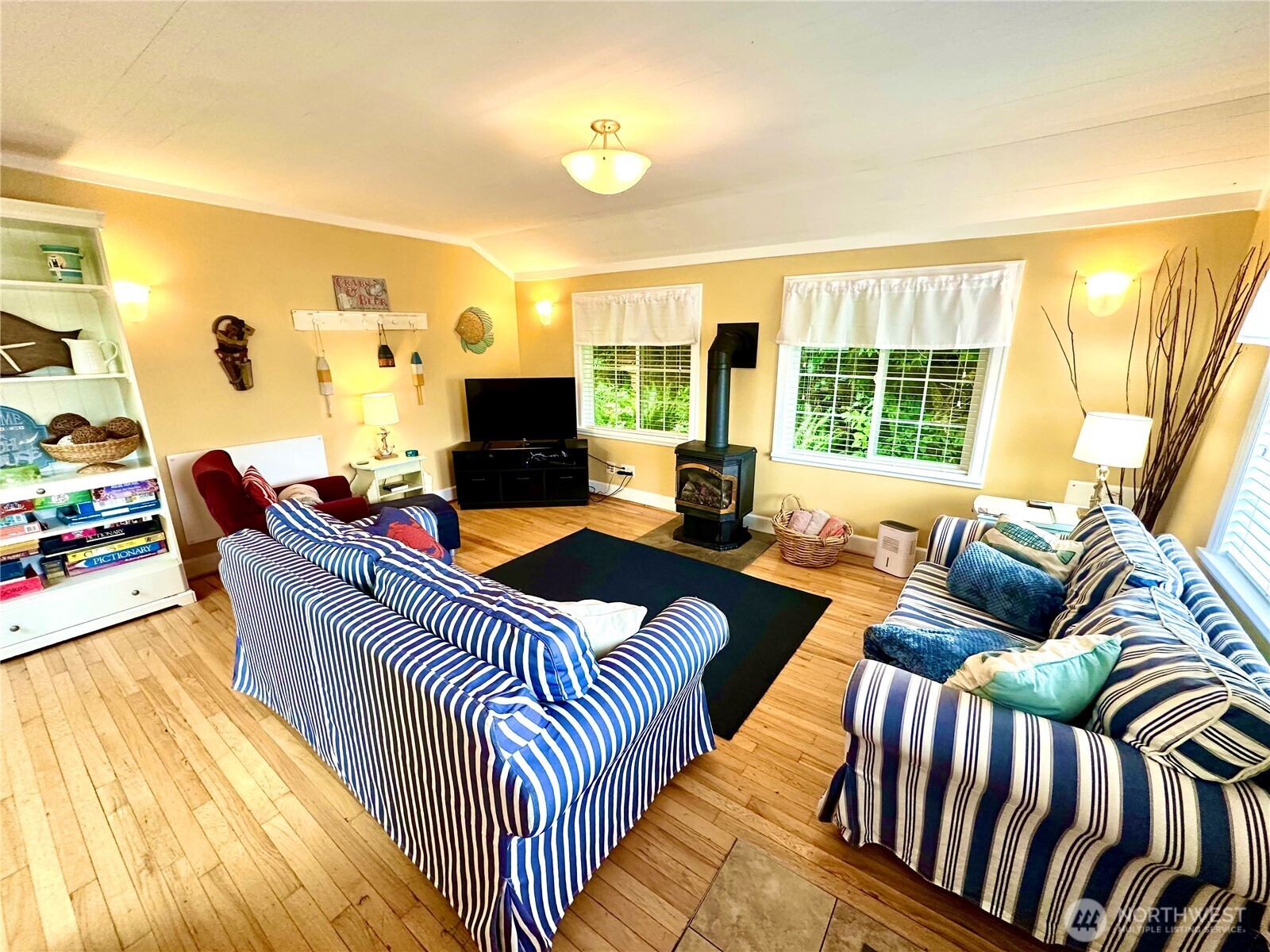 100 N 1st Street , Pacific Beach, WA 98571