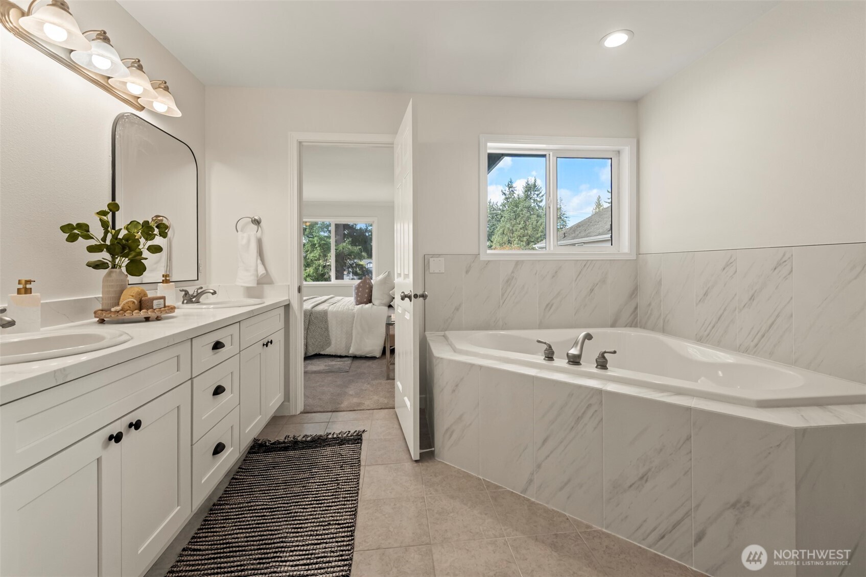 765 Vashon Avenue NE, Renton, WA 98059