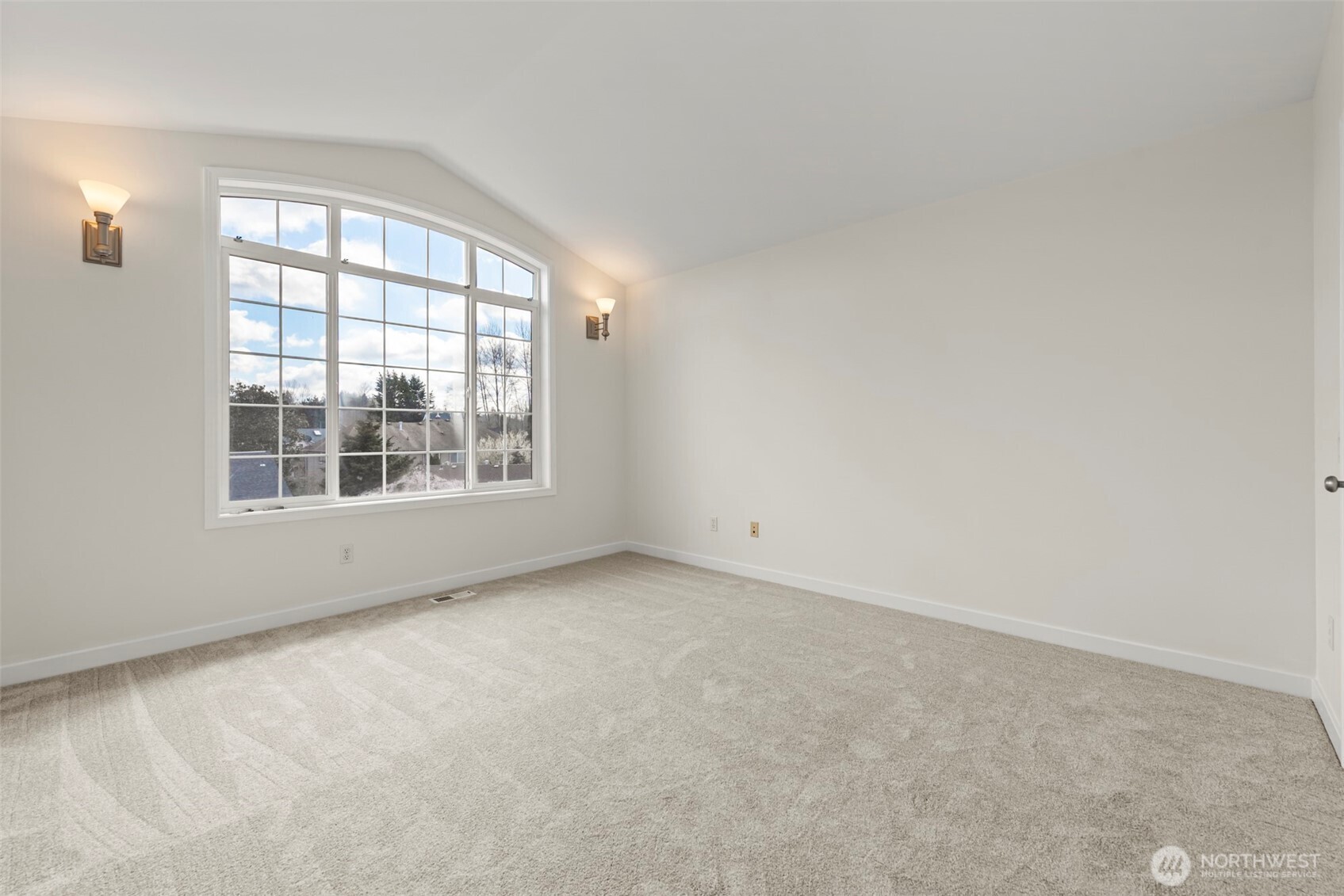 765 Vashon Avenue NE, Renton, WA 98059