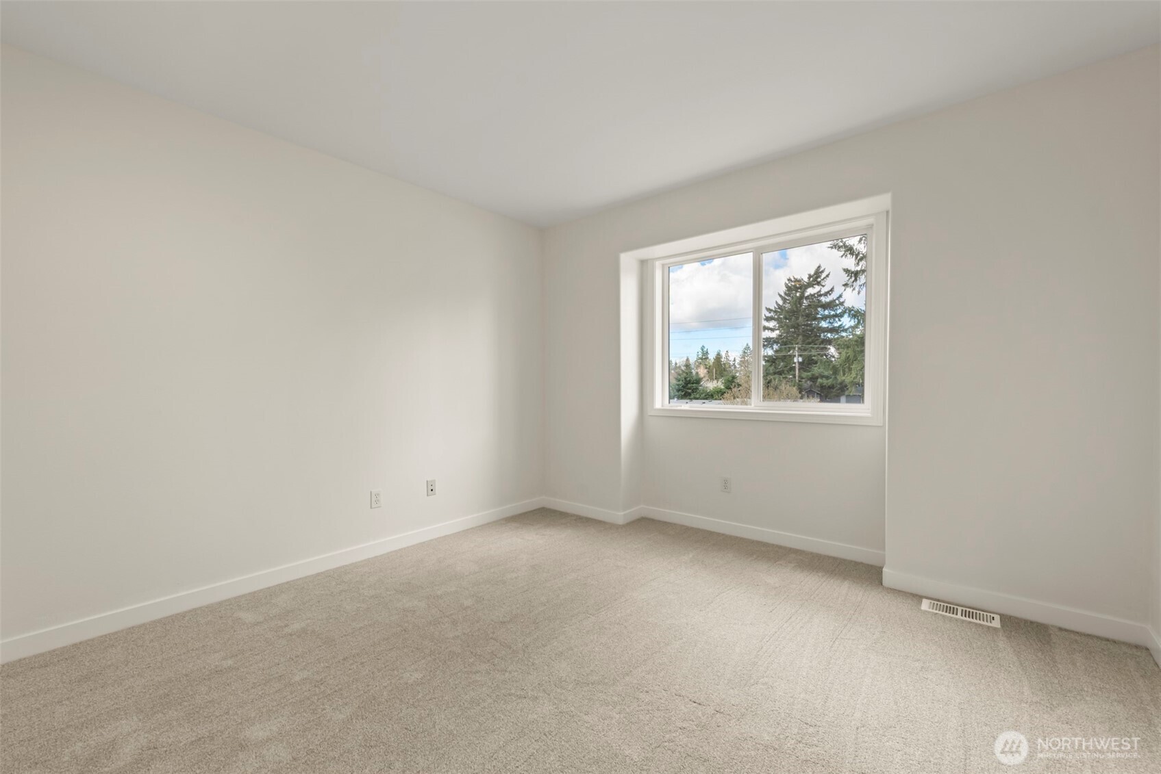 765 Vashon Avenue NE, Renton, WA 98059