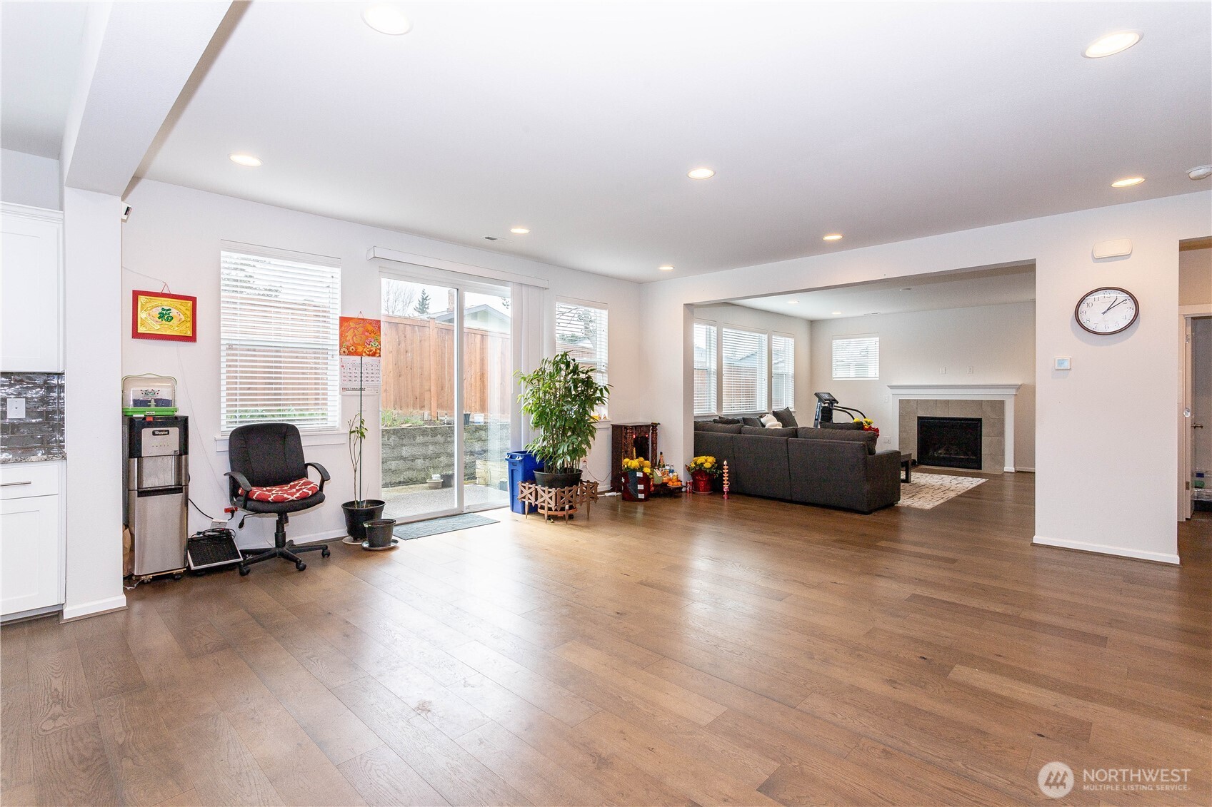 27432 14th Place S, Des Moines, WA 98198