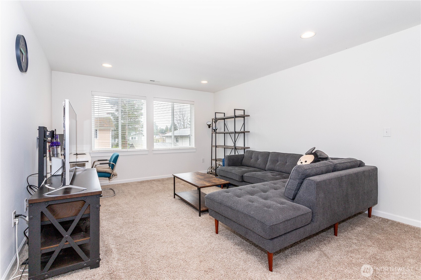 27432 14th Place S, Des Moines, WA 98198