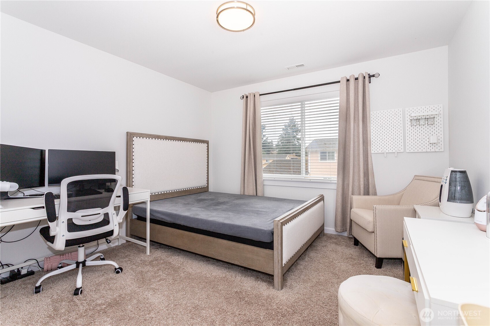 27432 14th Place S, Des Moines, WA 98198