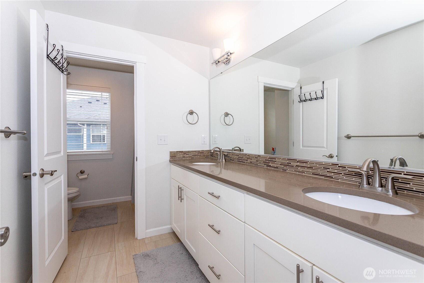 27432 14th Place S, Des Moines, WA 98198