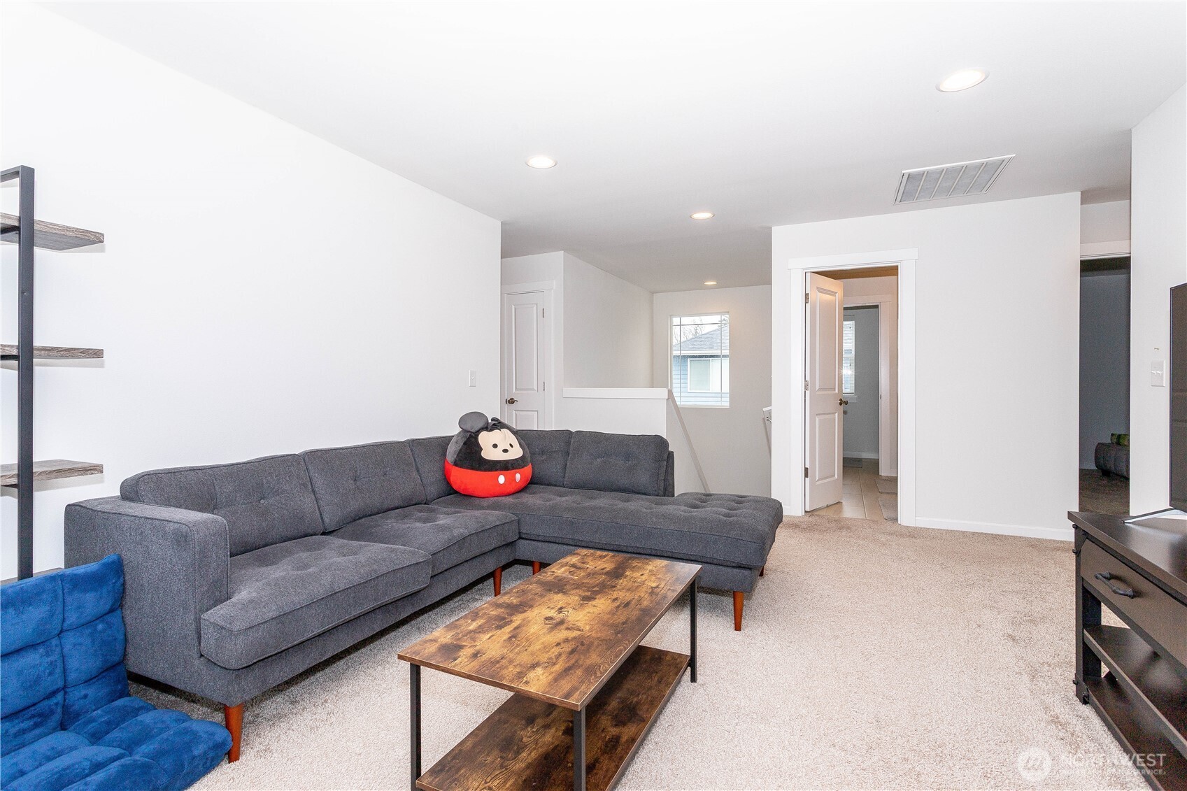 27432 14th Place S, Des Moines, WA 98198