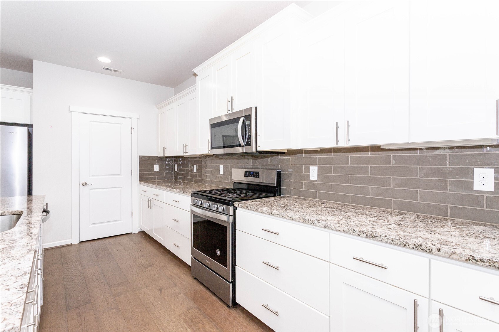 27432 14th Place S, Des Moines, WA 98198