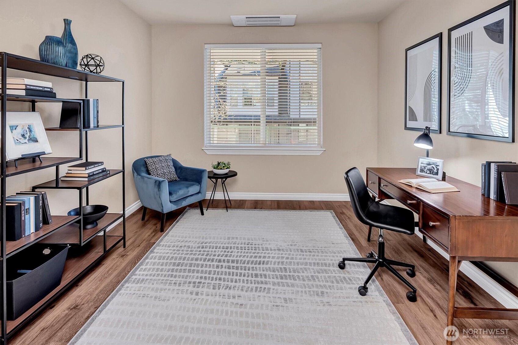 6831 NE 170th Street #206, Kenmore, WA 98028