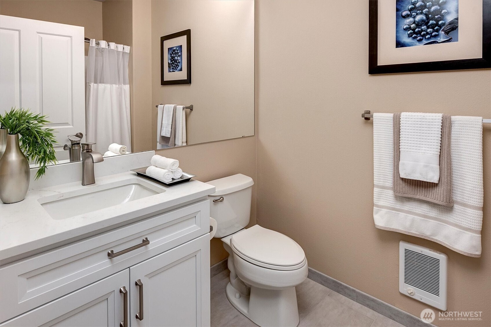 6831 NE 170th Street #206, Kenmore, WA 98028