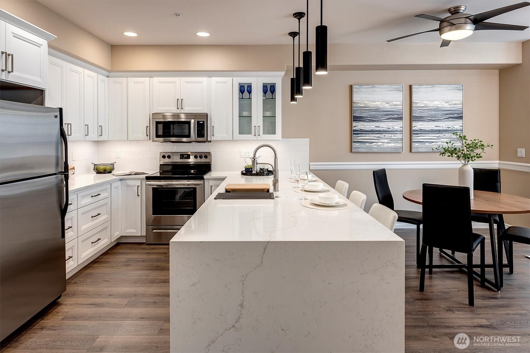 6831 NE 170th Street #206, Kenmore, WA 98028