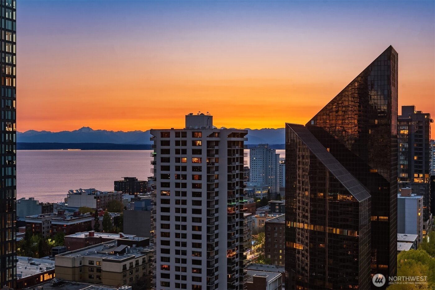 1920 4th Avenue #2202, Seattle, WA 98101