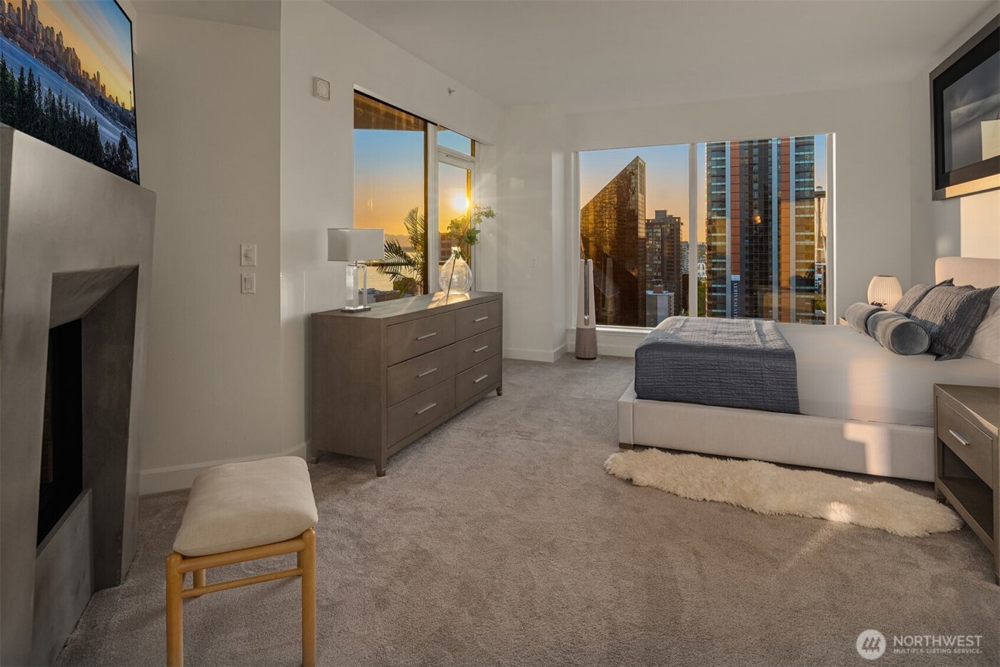 1920 4th Avenue #2202, Seattle, WA 98101