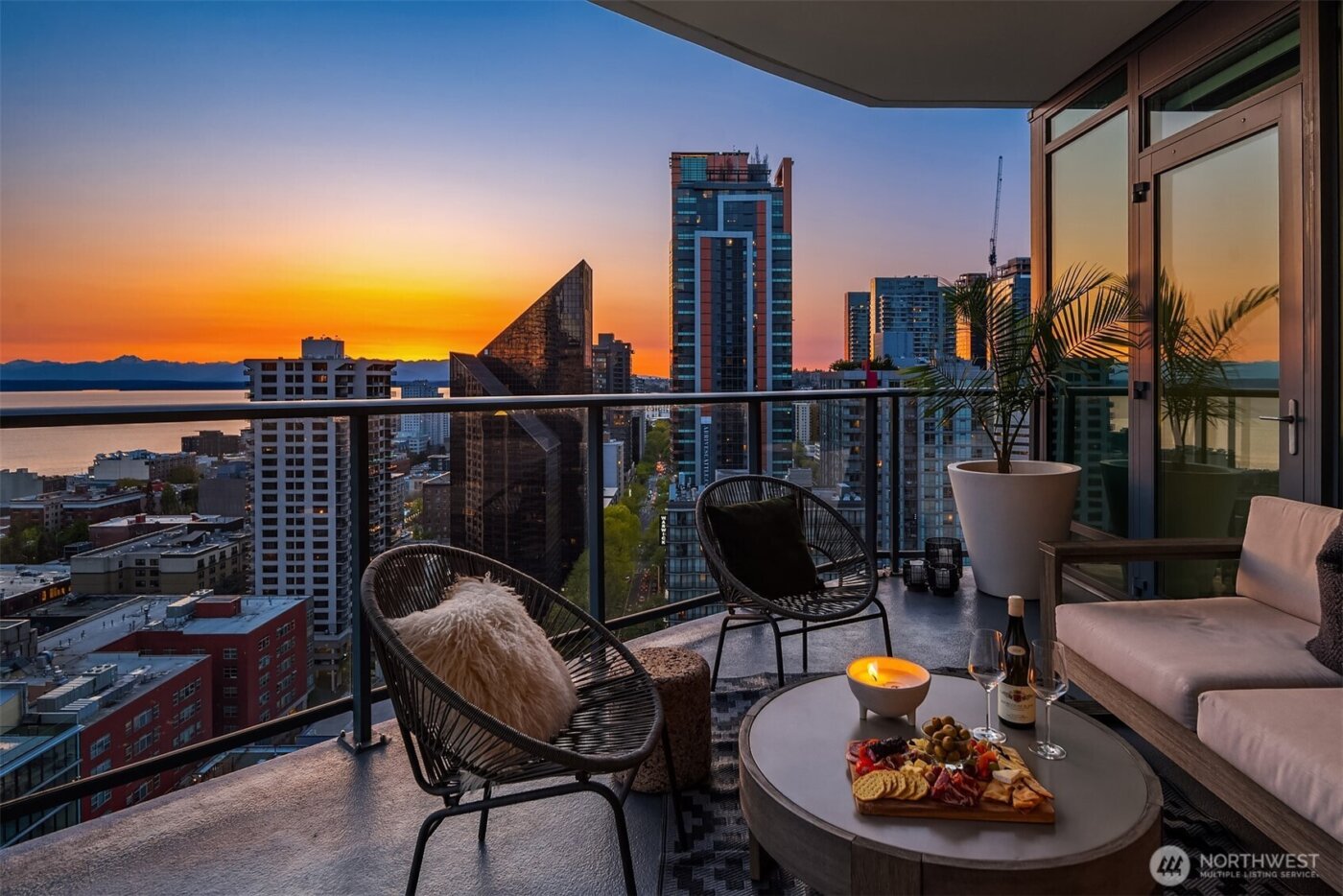 1920 4th Avenue #2202, Seattle, WA 98101