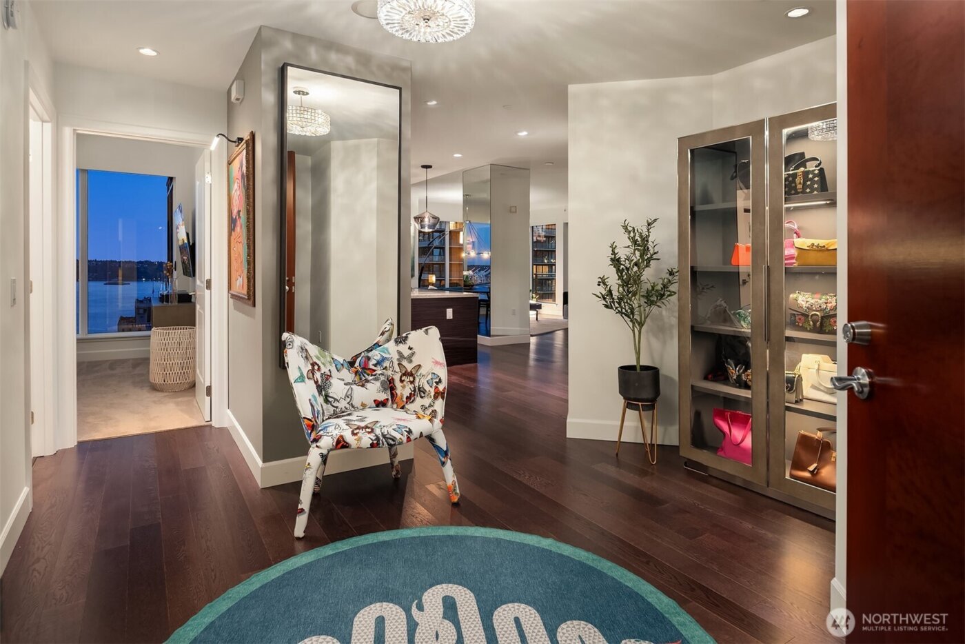 1920 4th Avenue #2202, Seattle, WA 98101