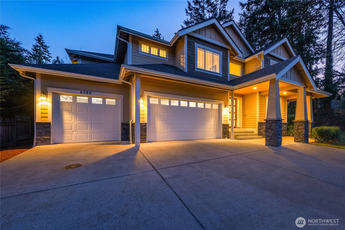 4585 167th Lane SE, Bellevue, WA 98006