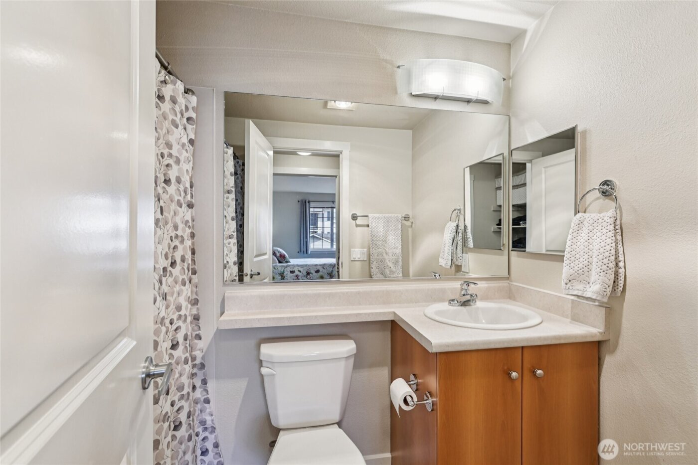 12404 E Gibson Road #N203, Everett, WA 98204