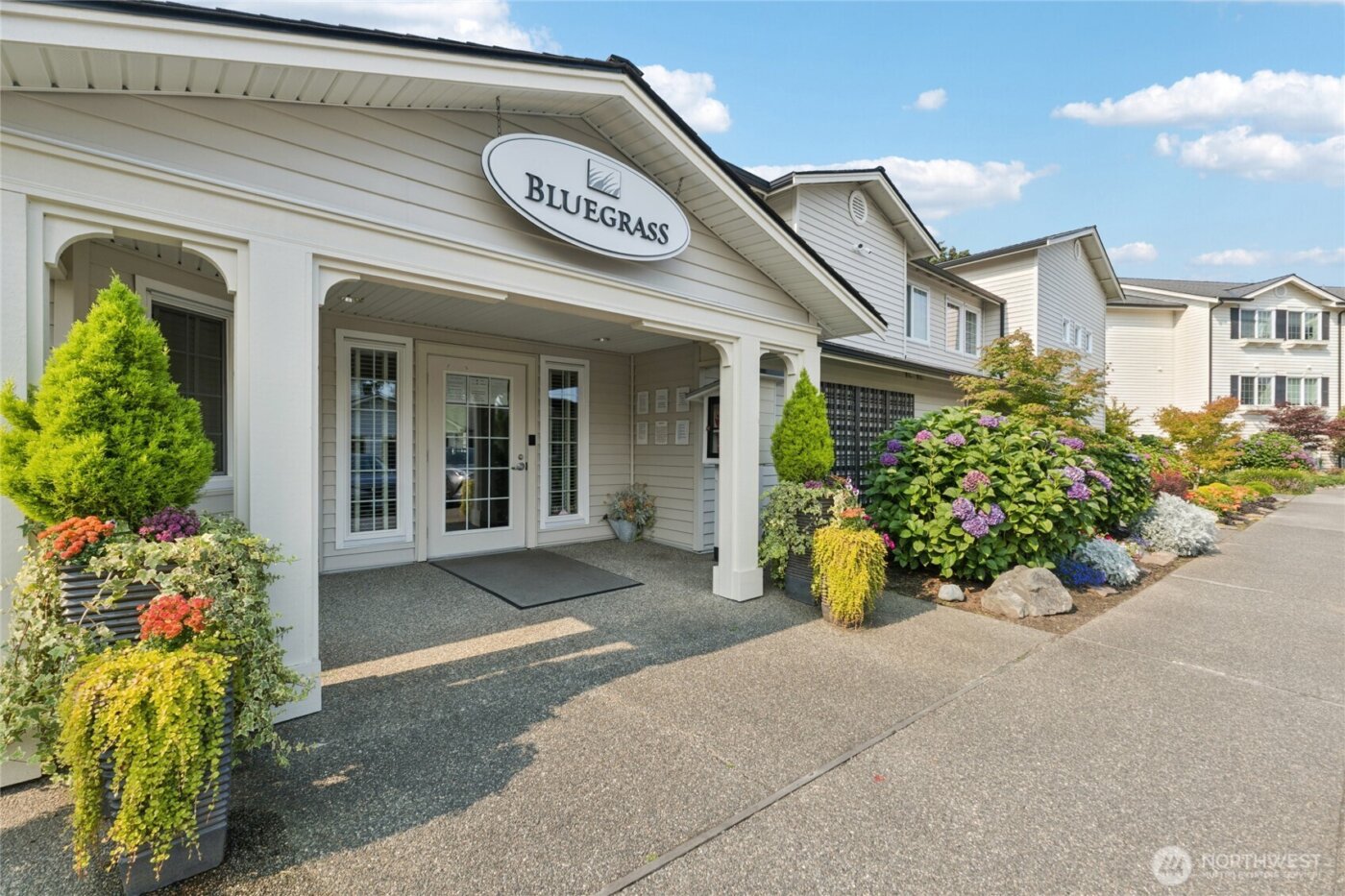 12404 E Gibson Road #N203, Everett, WA 98204