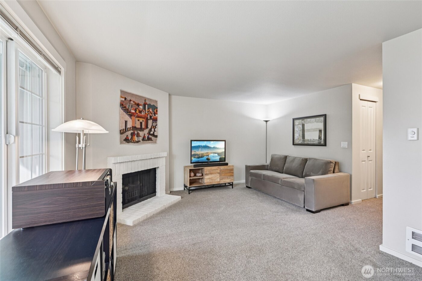 12404 E Gibson Road #N203, Everett, WA 98204