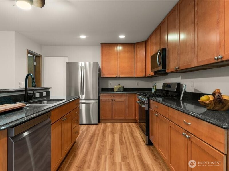 8100 231st Place NE, Redmond, WA 98053