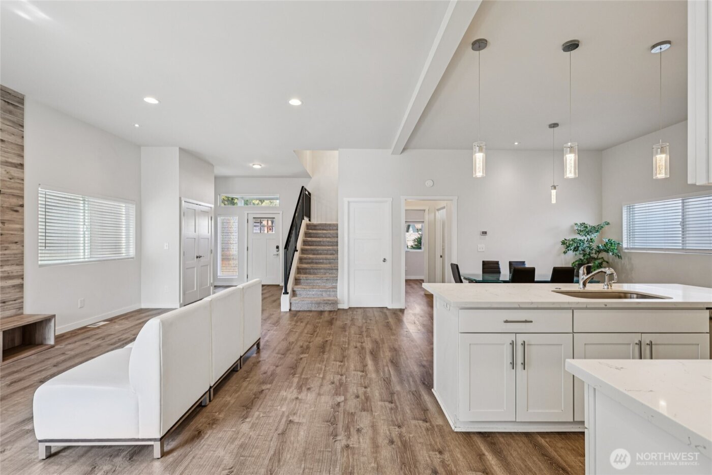 7724 16th Avenue SW, Seattle, WA 98106