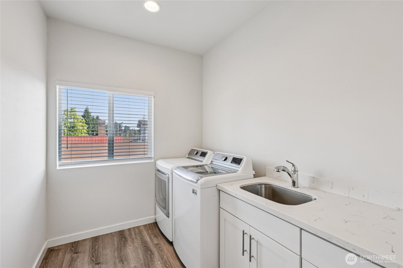 7724 16th Avenue SW, Seattle, WA 98106