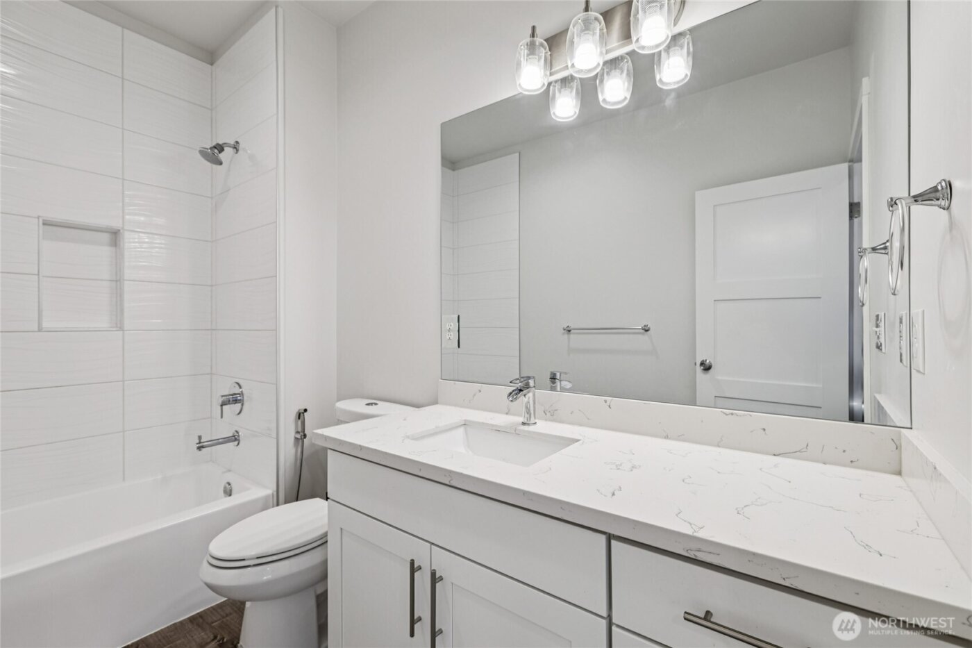 7724 16th Avenue SW, Seattle, WA 98106