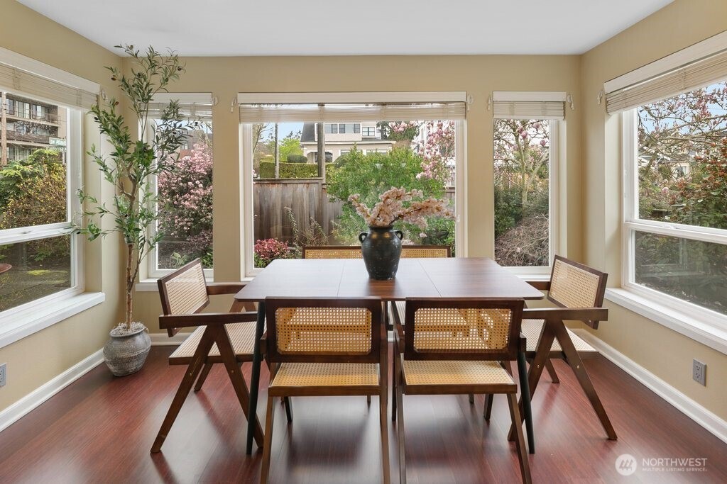 4200 SW Atlantic Street , Seattle, WA 98116