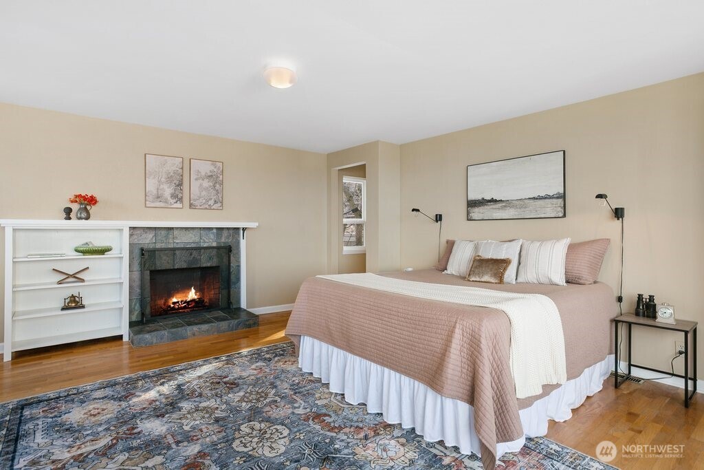 4200 SW Atlantic Street , Seattle, WA 98116